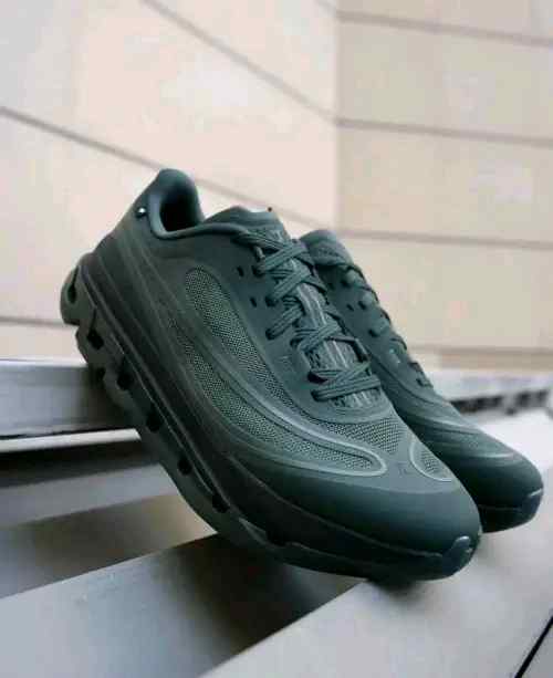 On Cloudflow 5 AD IKON Obsidian Green