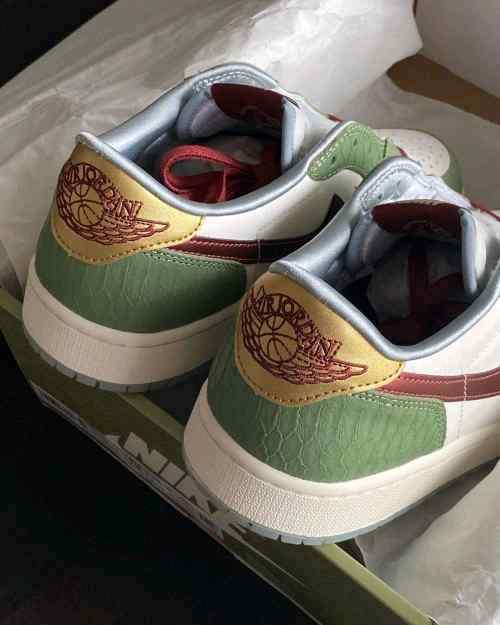 nikkee Air Jordan 1 Retro Low OG GS Year of the Dragon with og box