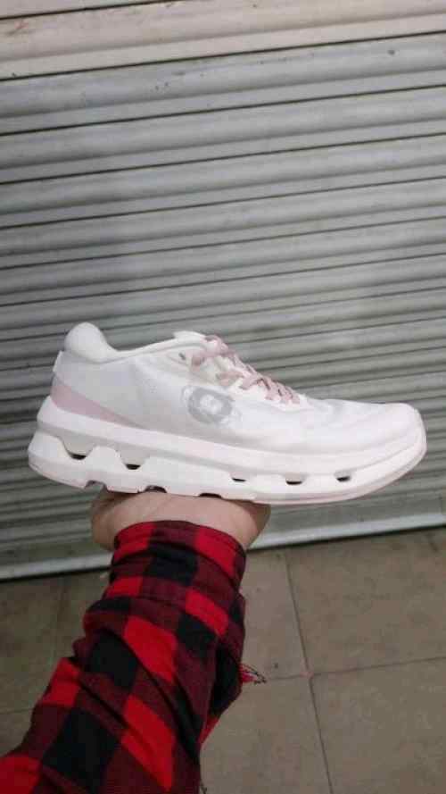 Kith x On Cloudzone White Pink for her