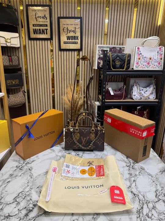 Loui Vuitton OnTheGo East West Bi-color Monogram Handbag With Double Box Packaging (Brown) (43812)