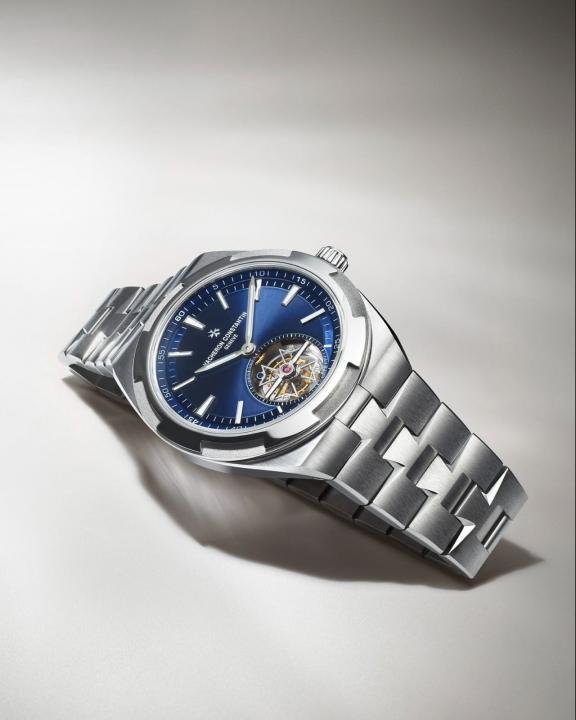 Vachero_on Constantin Overseas Tourbillon silver blue