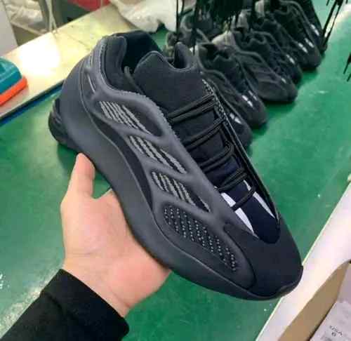Adidaass Yeezy 700 v3 Alvah Semi UA