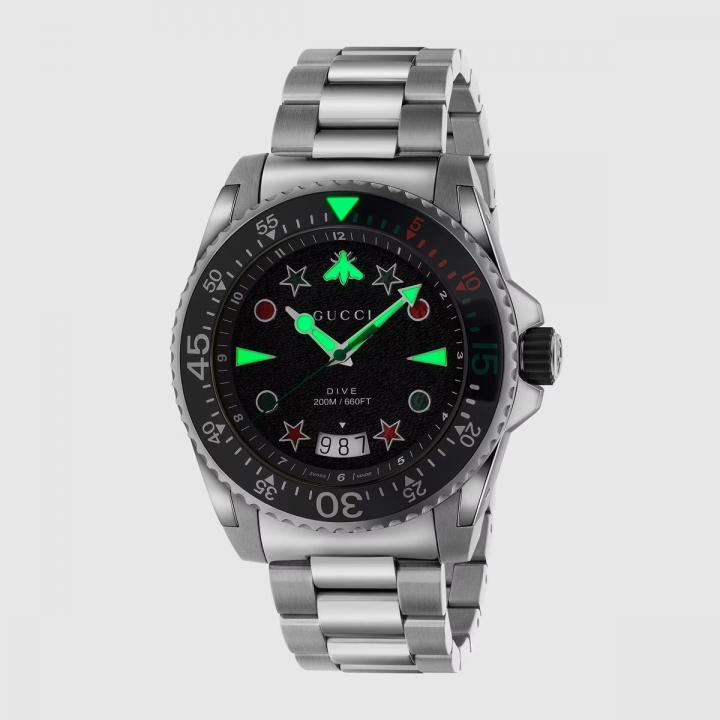 Guccci Dive Stainless Bee Japan Silver Black Dial
