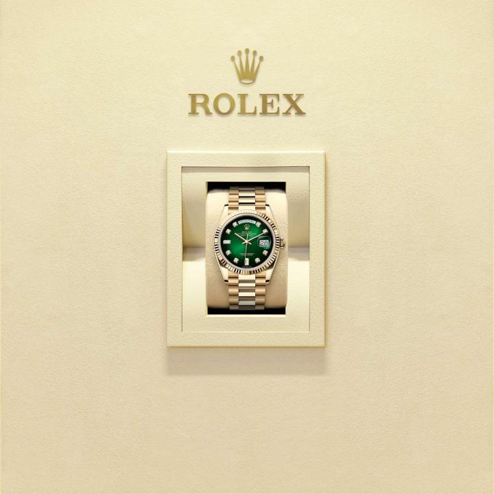 Roleex Oyster Perpetual Day Date Gold Green Diamond