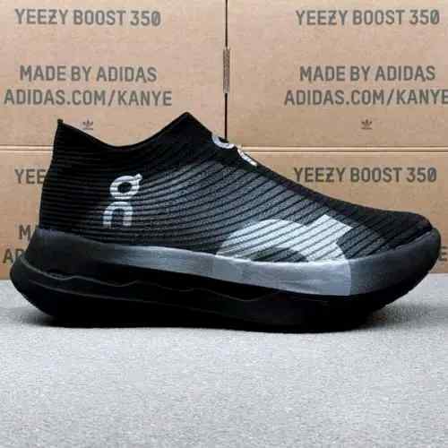 On Cloud Boom Strike SL Black Grey