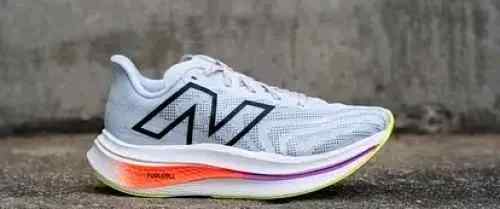 Neww Balancee Fuelcell Supercomp Trainer V2 WHITE GREY
