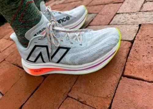 Neww Balancee Fuelcell Supercomp Trainer V2 WHITE GREY