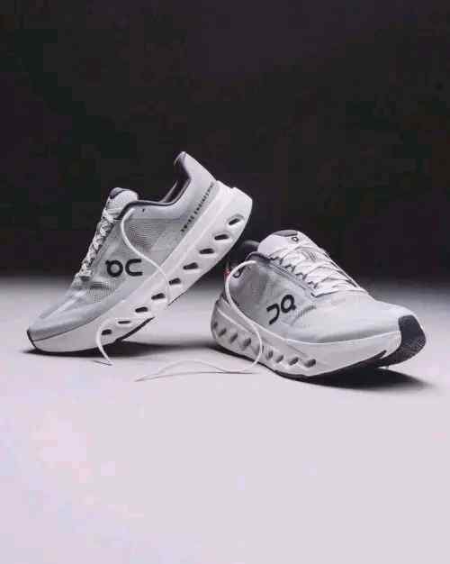 On Cloudsurfer Next Grey