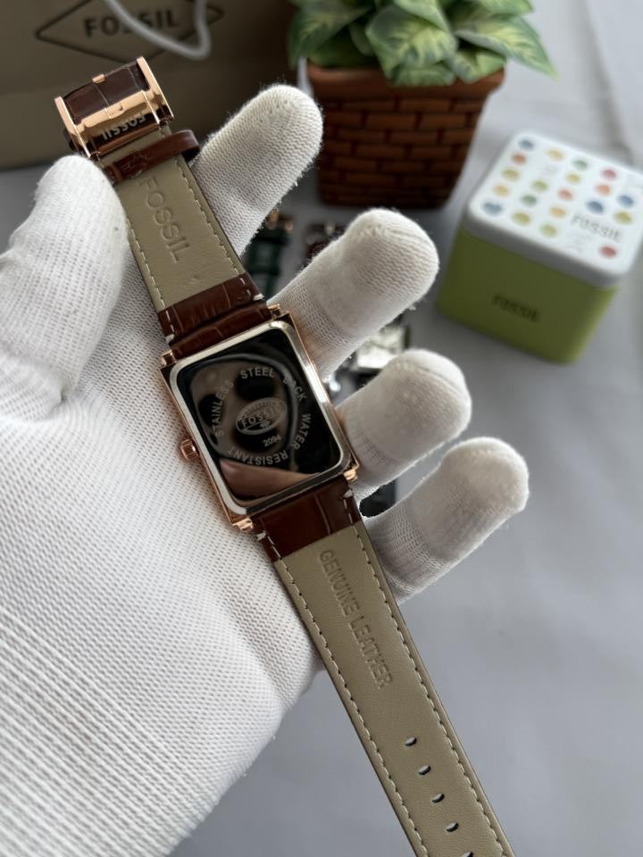 Fosssil Tank Luxury Old Money Fashion w466