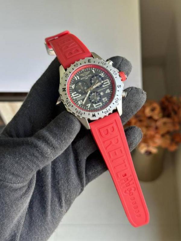 Breitling Endurance Pro Red (Date working)