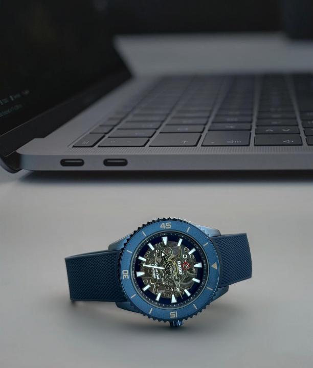 Radd_o Captain Cook Automatic