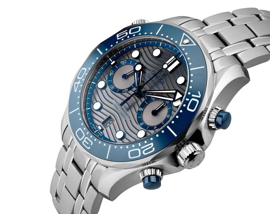 Omegg_a Seamaster Diver 300M Co-Axial Master Chronometer Chronograph