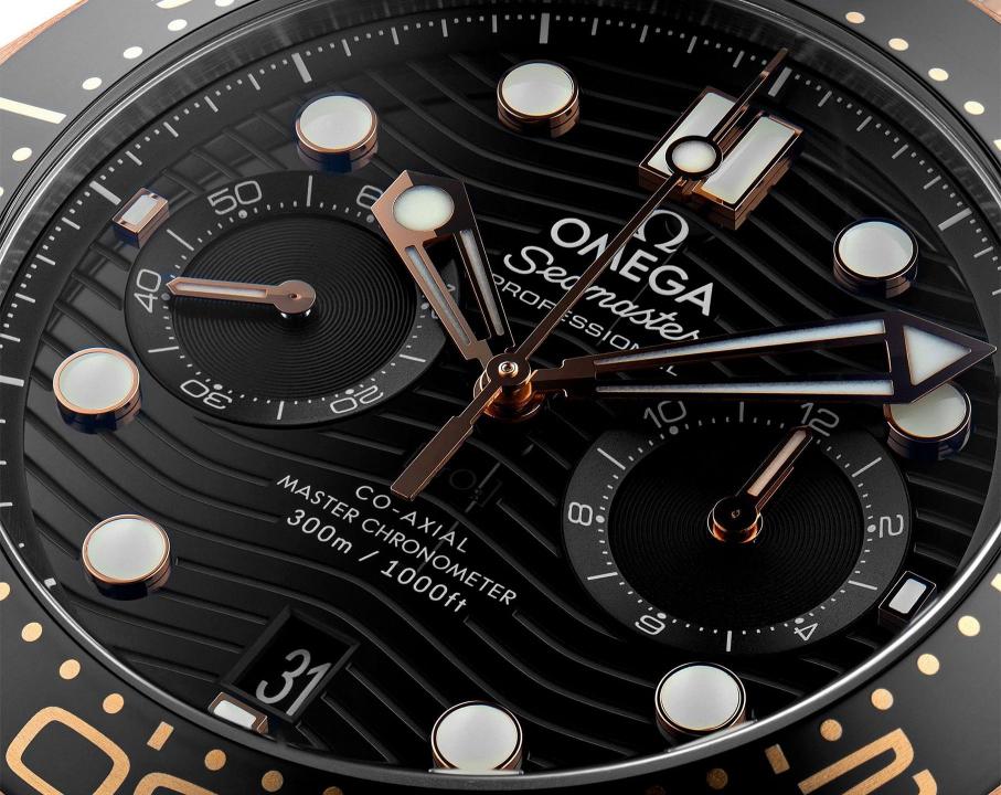 Omegg_a Seamaster Diver 300M Co-Axial Master Chronometer Chronograph 2 ton copper black