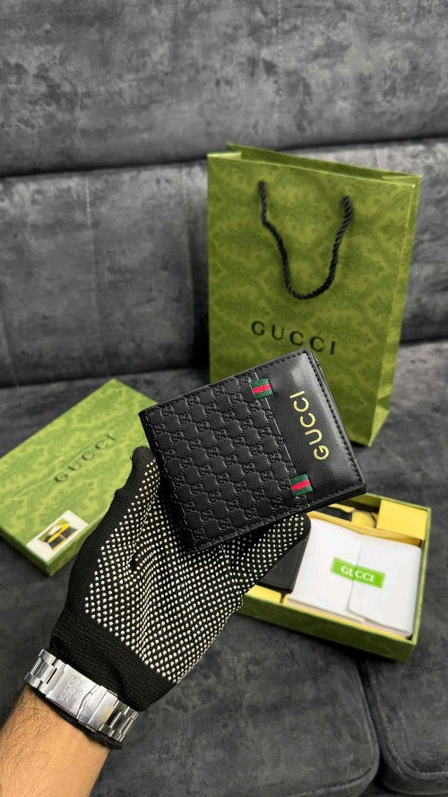 Guccc_i premium wallet combo wid og box & accessories