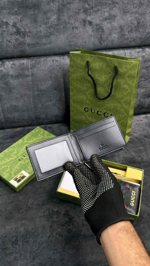 Guccc_i premium wallet combo wid og box & accessories