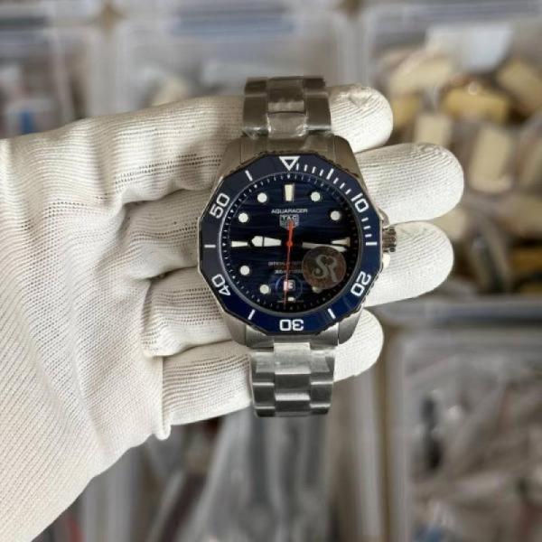 Tag Heue Aquaracer GMT Professional Automatic AAA