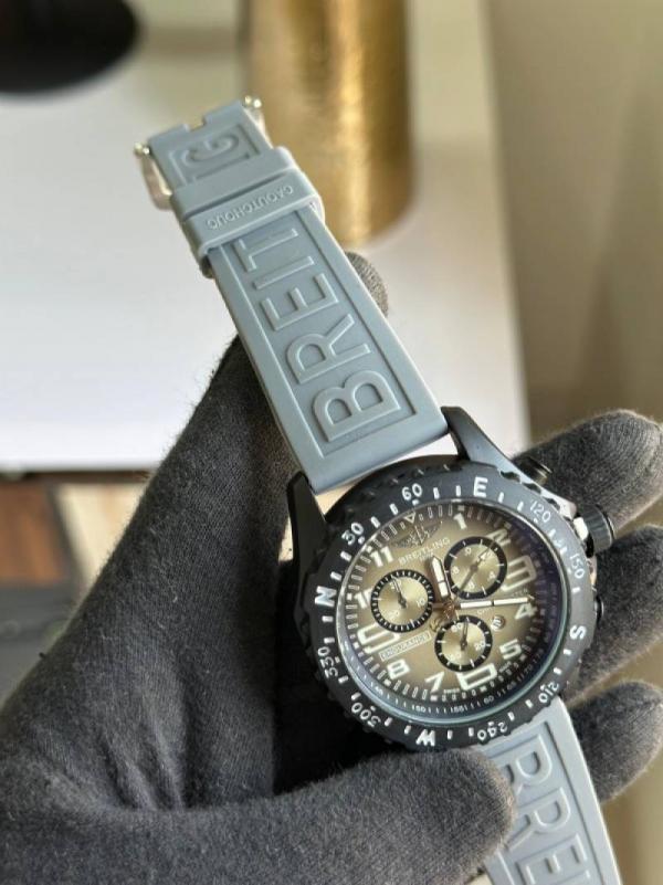 Breitling Endurance Pro grey (Date working)
