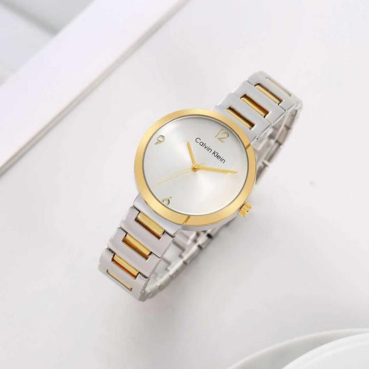 Calvin Kleii_n Eccentric 2Ton Gold White