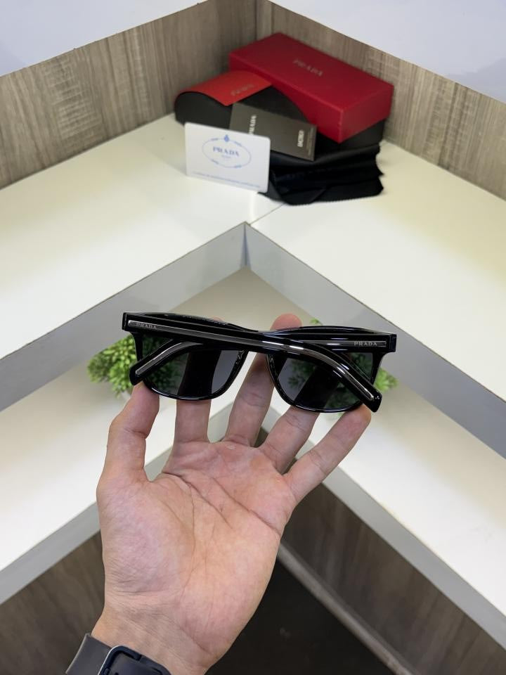 Pradda Mens Square Sunglass