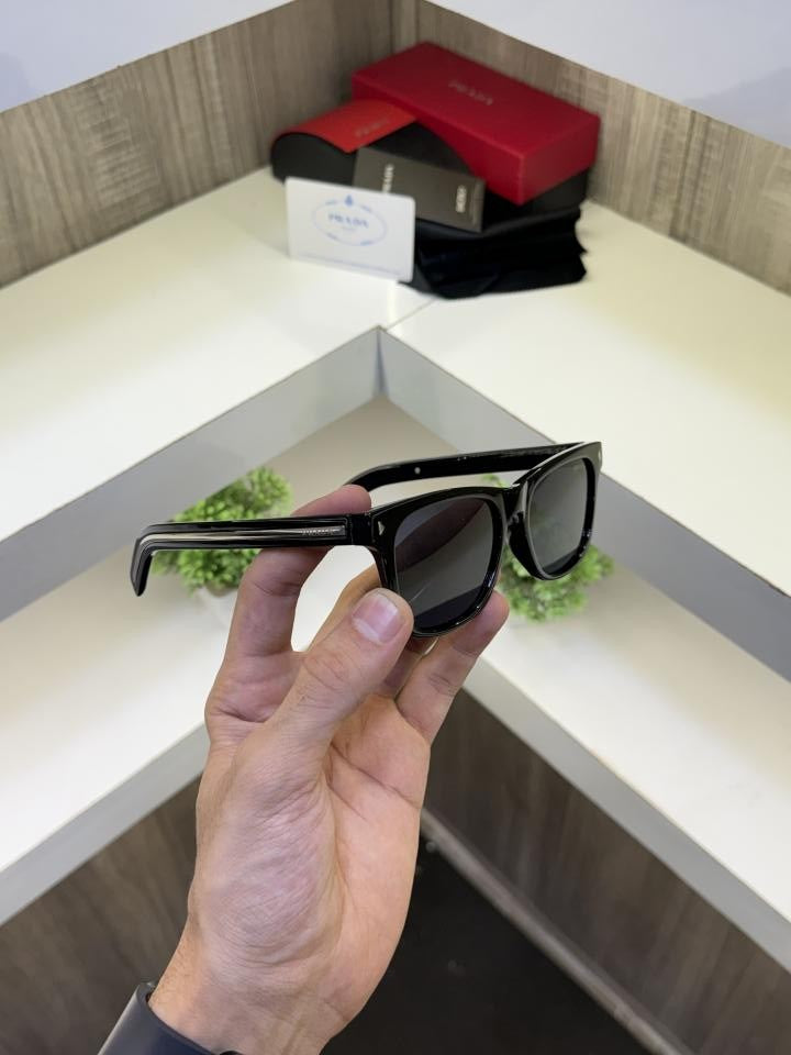 Pradda Mens Square Sunglass