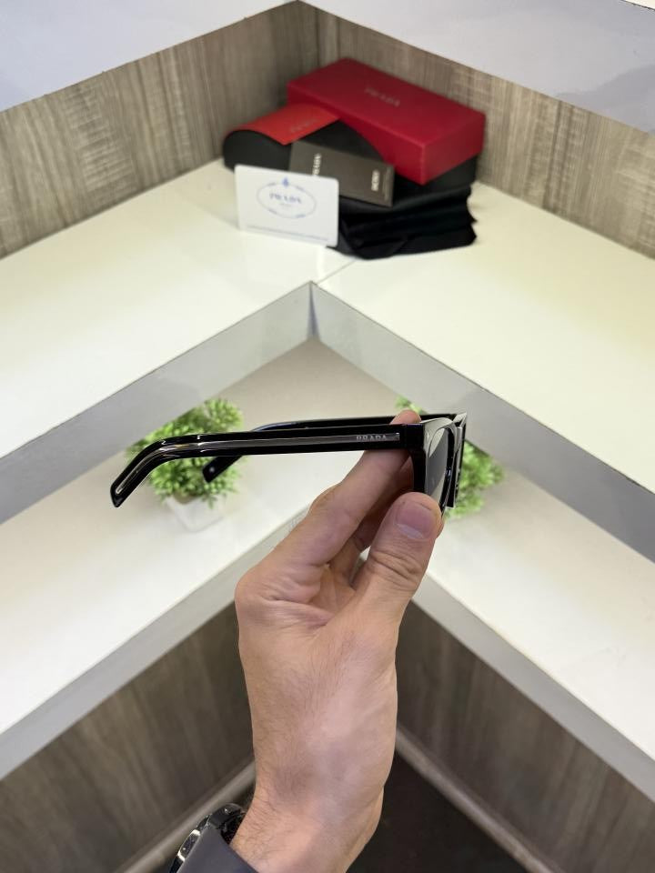 Pradda Mens Square Sunglass