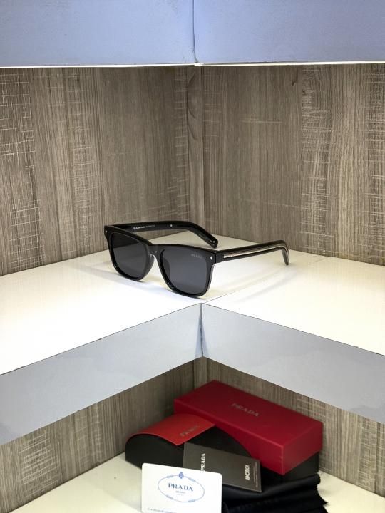 Pradda Mens Square Sunglass