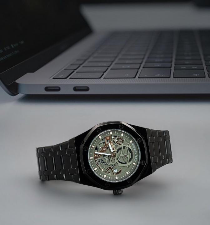 AUDEMARS_PIGUEE_T BLACK GREY WATCH