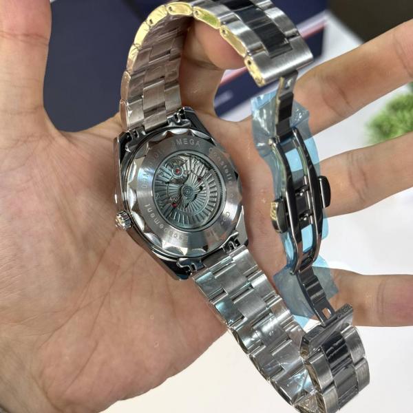 Omegga seamaster Aqua Terra World Map ( Swift Movement )