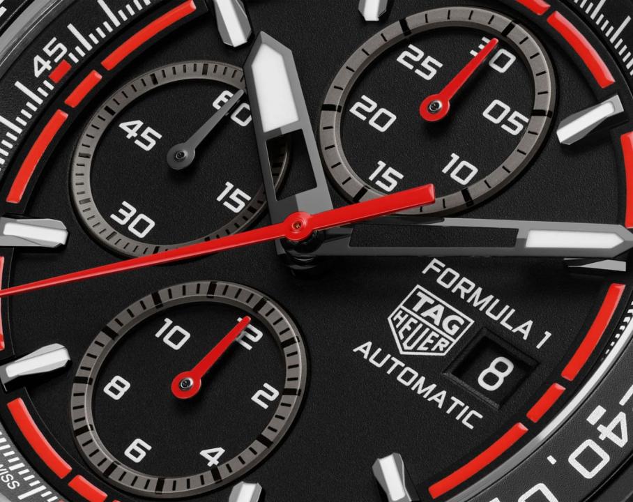 Tag heuee_r Formula 1 Chronograph Full Red