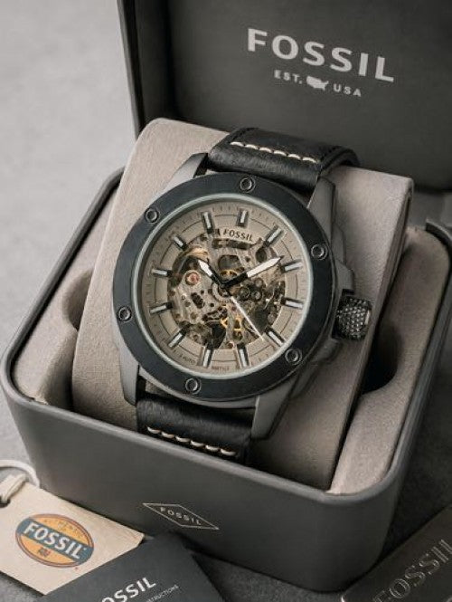 fossil auto em 52