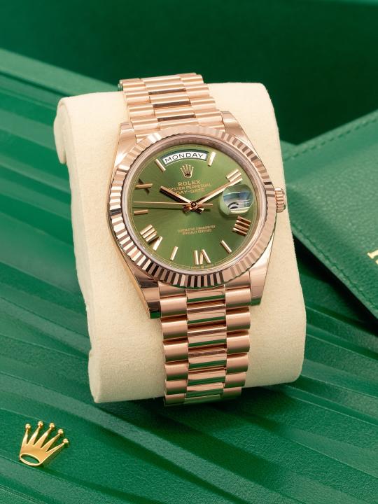 Rolee_x Oyster Perpetual Day Date 40 Battery Copper Green