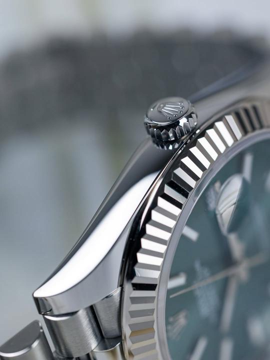 Rolee_x Oyster Perpetual Date Just Silver Green