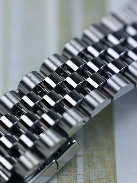 Rolee_x Oyster Perpetual Date Just Silver Green