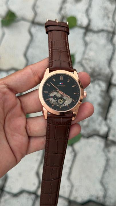 Tommm_y Hilfiger baker automatic open  heart