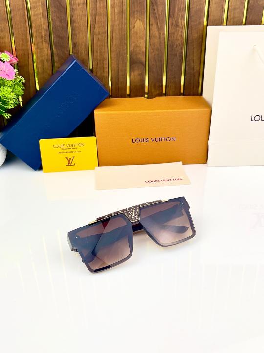 LOUI_ISS VUITTON D-660