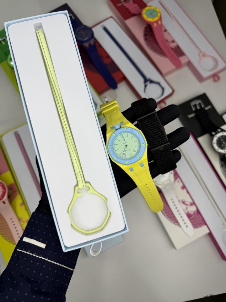 WOOP FITNESS BAND  AP POP WITH BOX AND SILICON BELT AND POP BELT