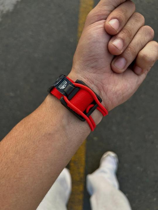 Casio Pro Trek PRJ-B001B-2 full Red