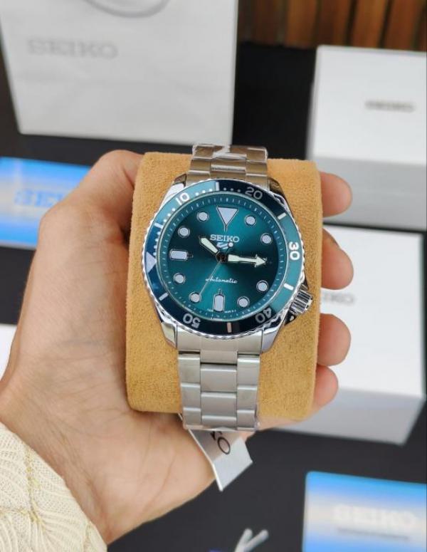 SEIKO AUTOMATIC M-715
