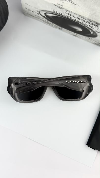 Oakliy grey black 9492-69