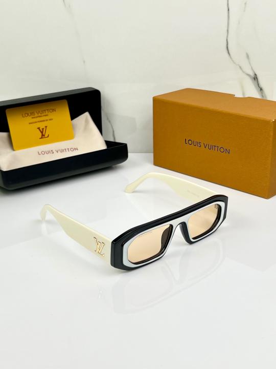 LOUI_IS VUITTON SUNGLASS D-671