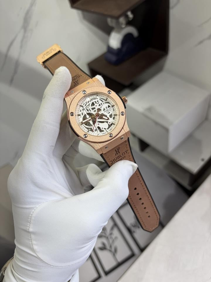 HUBLO T SKELETON AUTOMATIC BACK OPEN 744