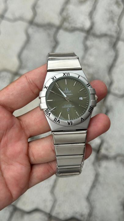 Omegg_a co-AXIal chronometer
