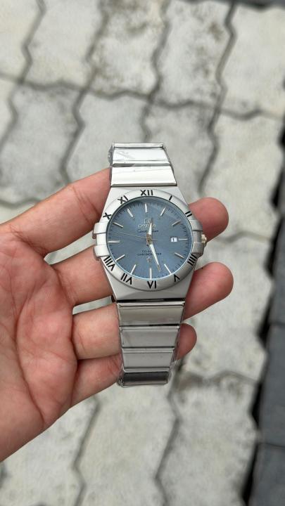 Omegg_a co-AXIal chronometer