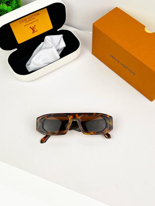 LOUI_IS VUITTON SUNGLASS D-692