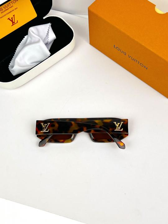 LOUI_IS VUITTON SUNGLASS D-692