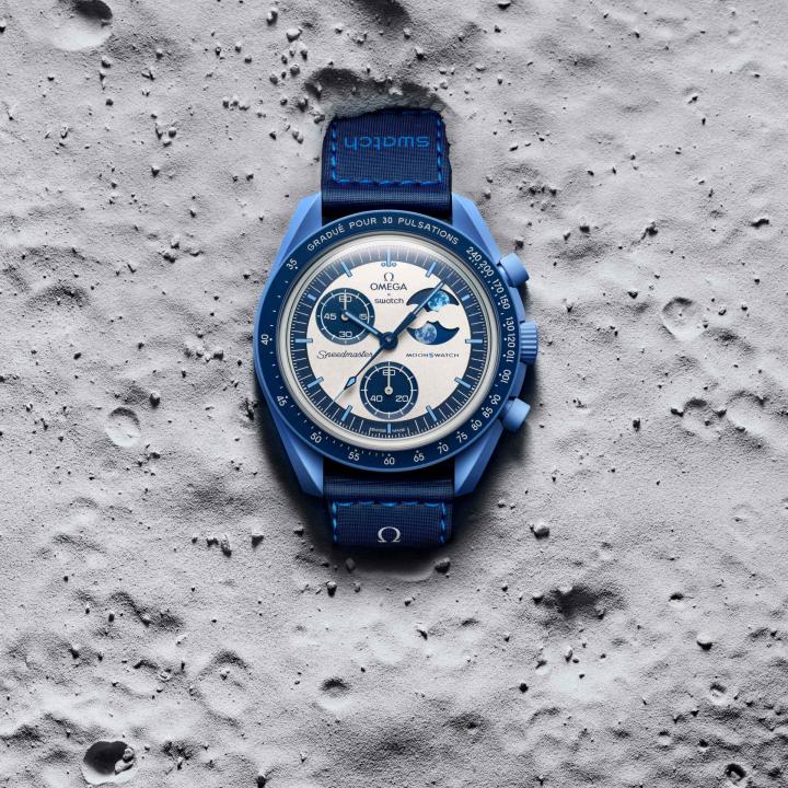 OMEGHA SWACH MOON CHRONOGRAPH BLUE AT317