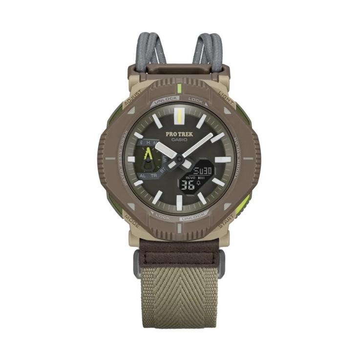 CASIO PRO TREK PREMIUM WORLD TIME WORING