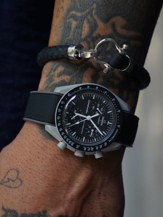 Omegg_a Moon Watch Limited Edition