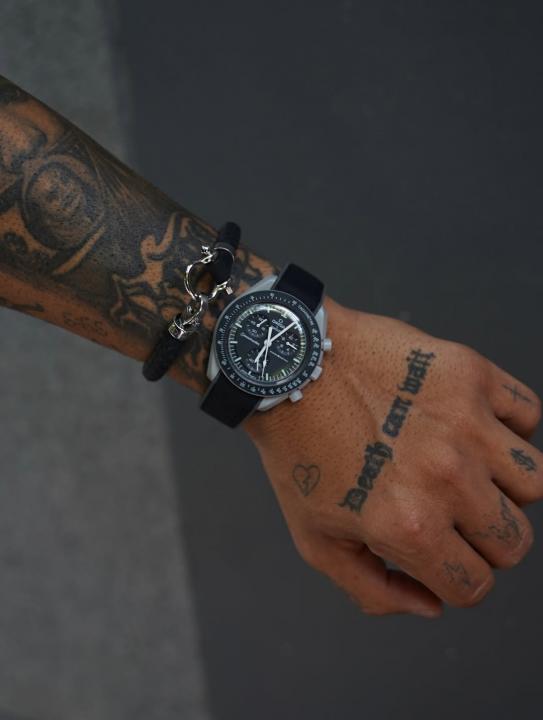 Omegg_a Moon Watch Limited Edition