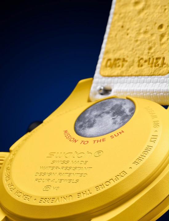 OMEGGA SWATC CH MISSION TO THE SUN THE ECLIPSE MOONSWACH 1058